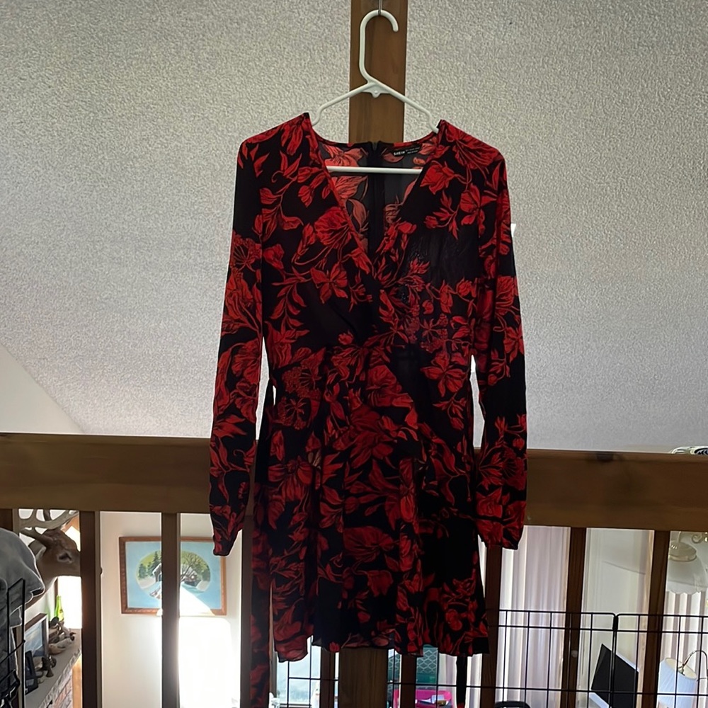 Floral pattern ruffled mini dress